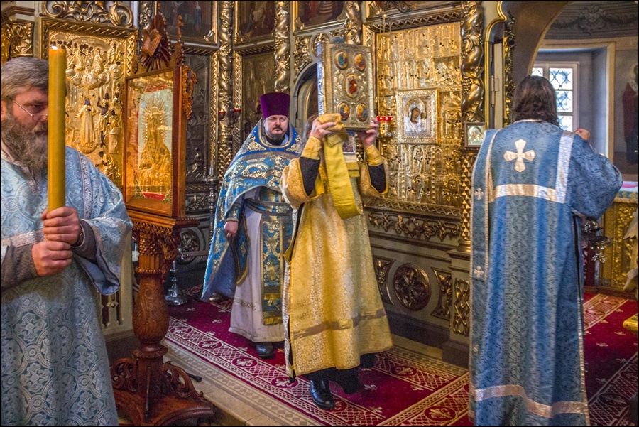 Празднование в честь Казанской иконы Божией Матери в селе Шеметово Сергиево-Посадского района. 4 ноября 2016 года