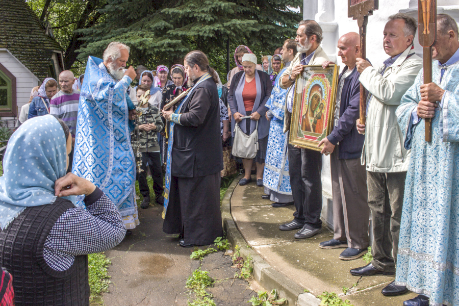 Явление иконы Пресвятой Богородицы во граде Казани. Престольный праздник Казанского храма. 21 июля 2022 года.